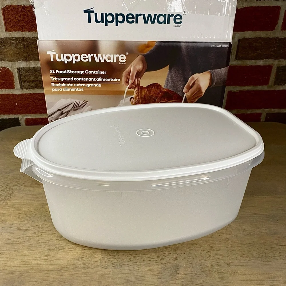Tupperware XL Food‎ Storage Container 1.55 Gallon- NEW